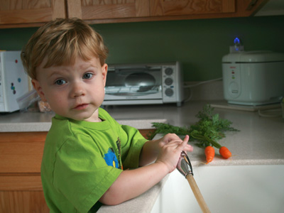 washing carrots